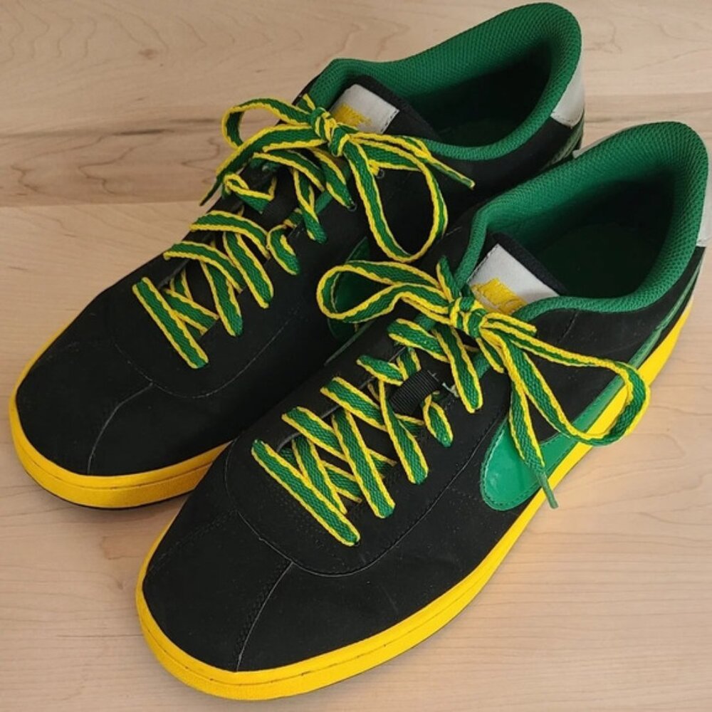 NIKE size 10 RARE Brutez sneakers Jamaica colours